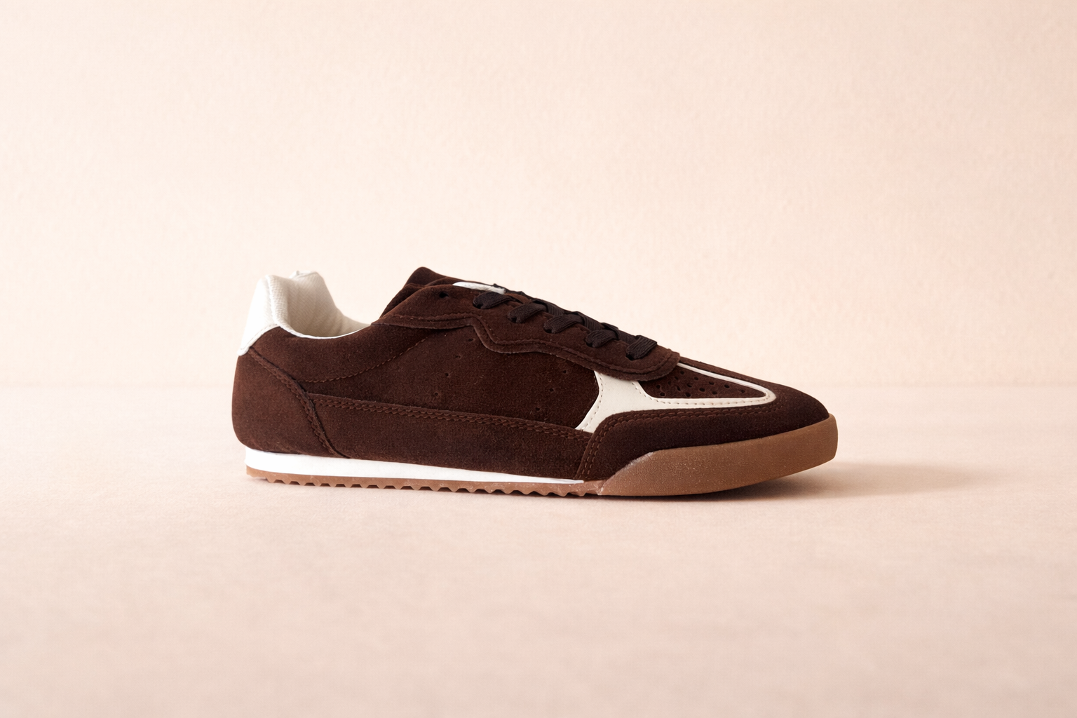 Tenis Milán chocolate