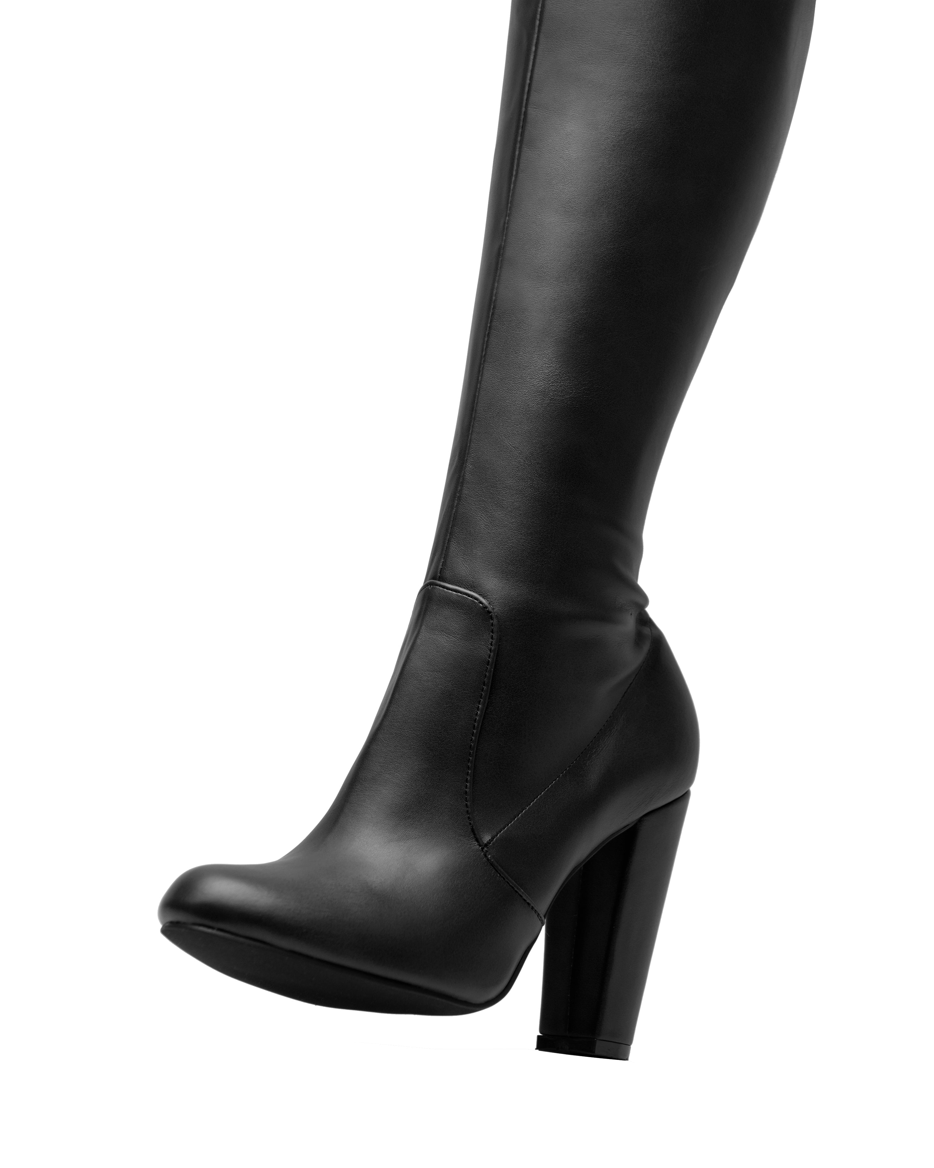 Bota venecia negro tipo piel sintético